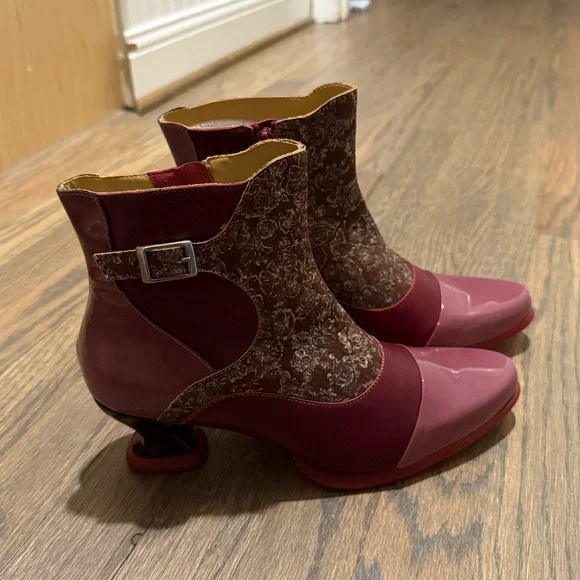 NEW FLUEVOG Savasana Ankle Boots 8.5 - Picture 9 of 10